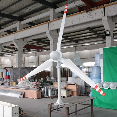 Generatore eolico residenziale rosso del generatore eolico a turbina del tetto della lama della fibra di vetro