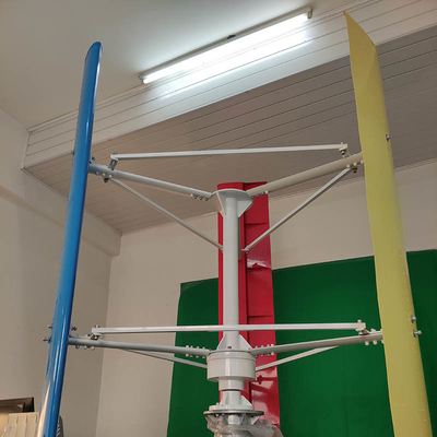 Turbina di aria verticale trifase 1kw 2kw la maggior parte della progettazione verticale efficiente del generatore eolico di asse