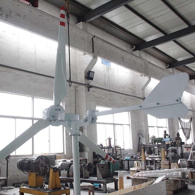Intero corredo ad alto rendimento bianco del generatore eolico della Camera del generatore eolico 220V 70KW